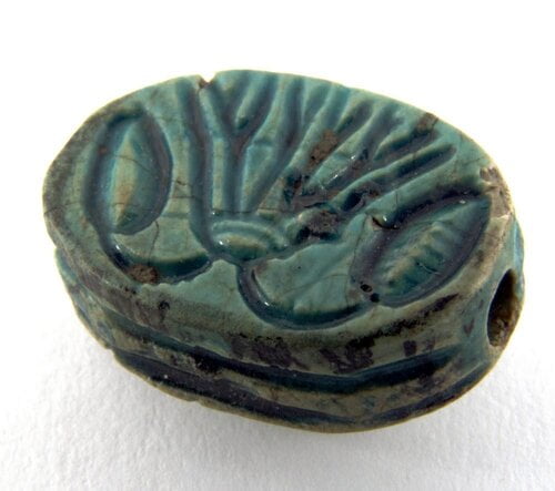 An Egyptian scarab, dating from 1550-1069 BC. It was one of 160 objects collected in Egypt by William Bragge that are now in the Museums Sheffield collection. Bragge was part of a ‘long tradition of imperial theft’. Image credit: Museums Sheffield